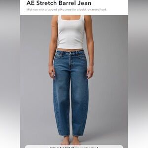 American Eagle Outfitters Blue Barrel Jeans NWT